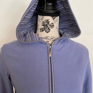 JM Petite jacket has a metal zipper